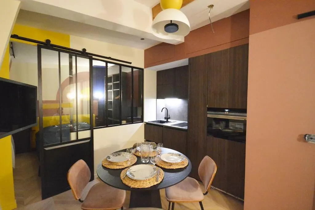 アパート Appartement Design A La Bourse Du Commerce パリ フランス